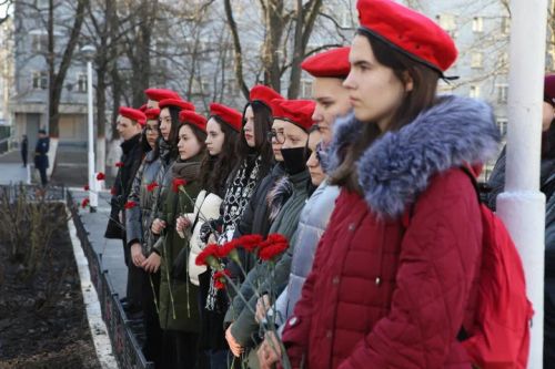 16456904240351230129040237443723